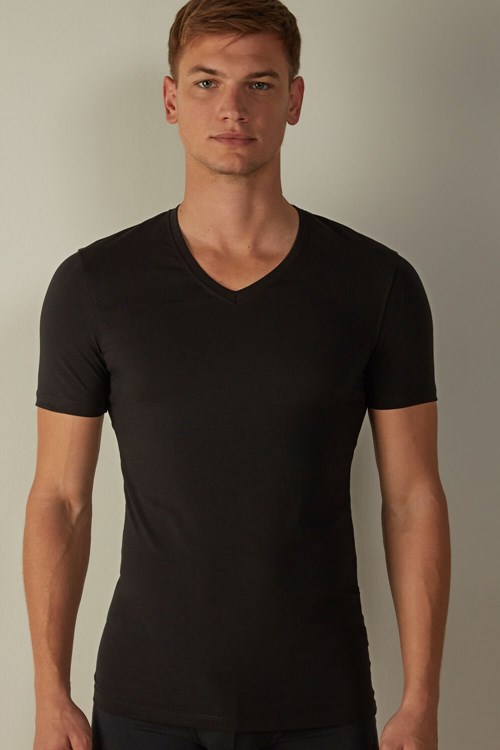 Intimissimi V-neck T-shirt in Stretch Supima® Cotton Black - 019 - Black | 4907XNSYC