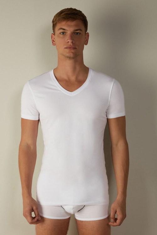 Intimissimi V-neck T-shirt in Stretch Supima® Cotton White - 001 - White | 8942CYFNP