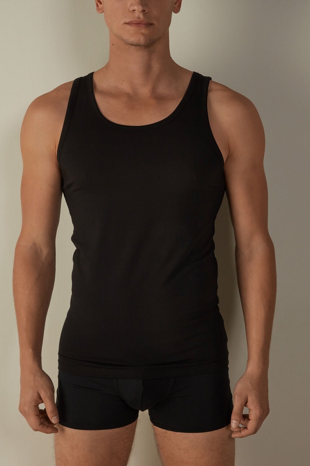 Intimissimi Crew Neck Tank Top Black - 019 - Black | 2945HSXAR