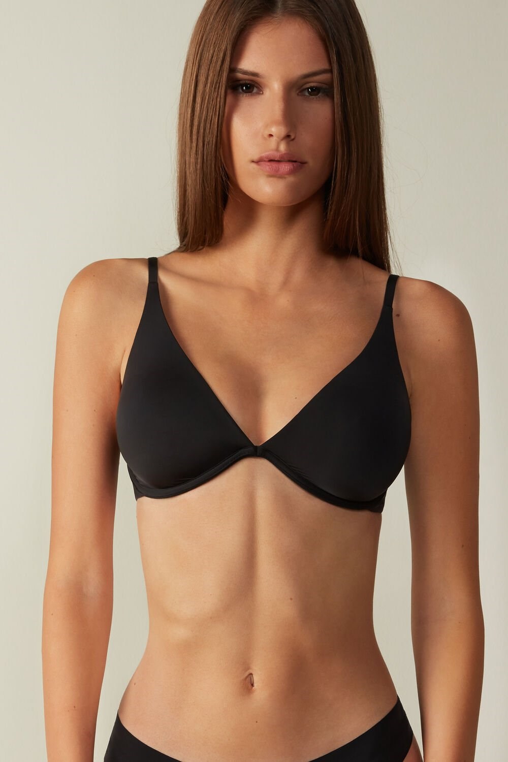 Intimissimi Giulia Balconette Bra in Ultralight Microfiber Black - 019 - Black | 9063OSLUY