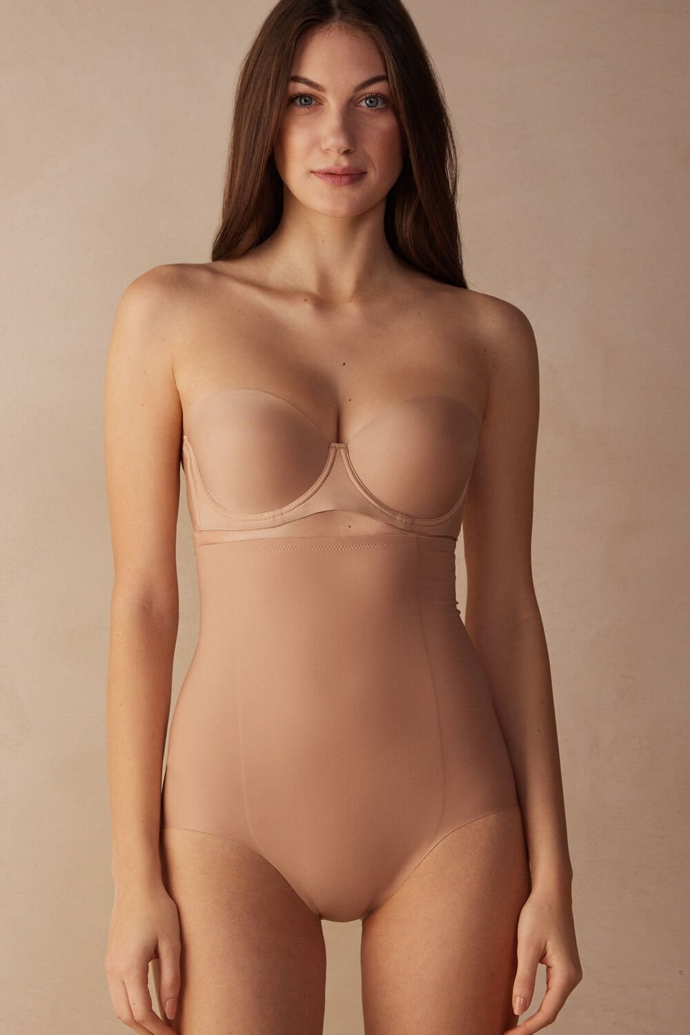 Intimissimi High Waist Shaping Hipster in Seamless Microfiber Natural - 044 - Soft Beige | 7120KZSMB