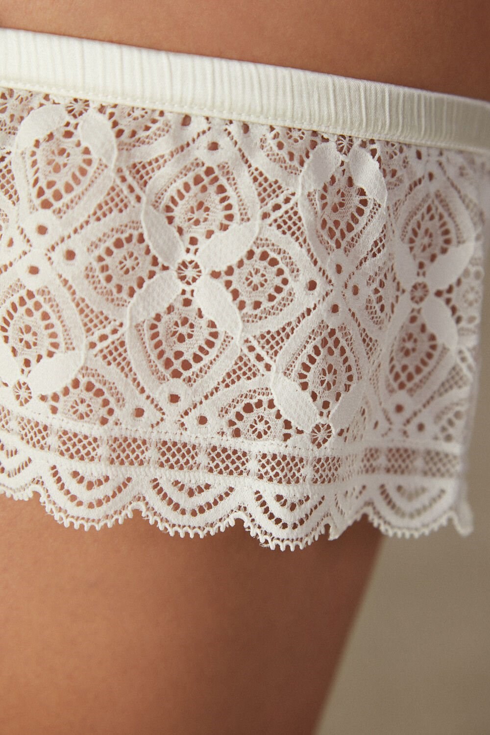 Intimissimi Lace Garter Ivory - 2127 - Talc White | 6340JTEZC