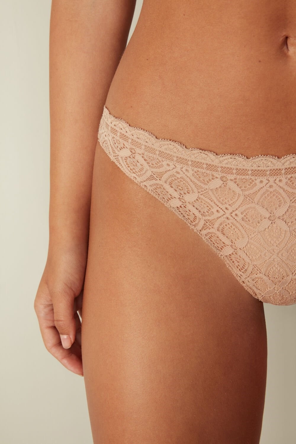 Intimissimi Lace and Microfiber Brazilian Natural - 044 - Soft Beige | 4352CLVID