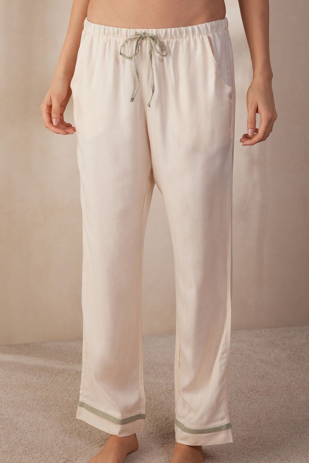 Intimissimi Lost in Fields Full Length Pants in Plain-weave Modal White - 230j - Heather Vanilla Ivory | 8290OZGMR