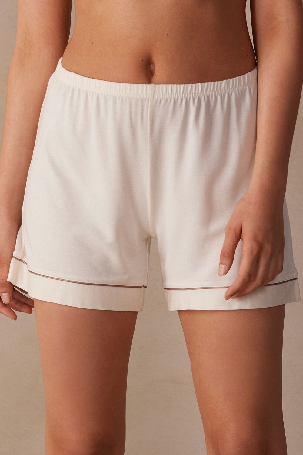 Intimissimi Modal Shorts with Contrast Trim Natural - 612i - Vanilla Ivory | 8247XREWT