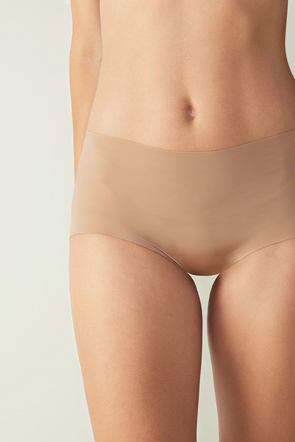 Intimissimi Seamless Microfiber Hipster Natural - 417i - Medium Beige | 3982VIMTO