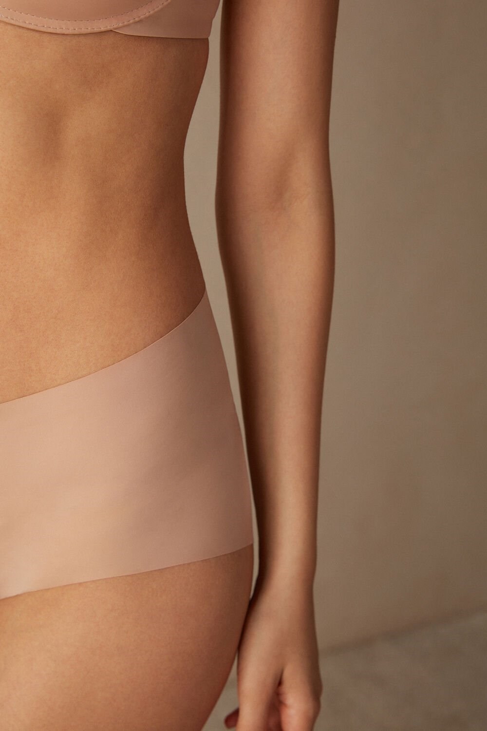 Intimissimi Seamless Microfiber Hipster Natural - 044 - Soft Beige | 9253ZQSCA