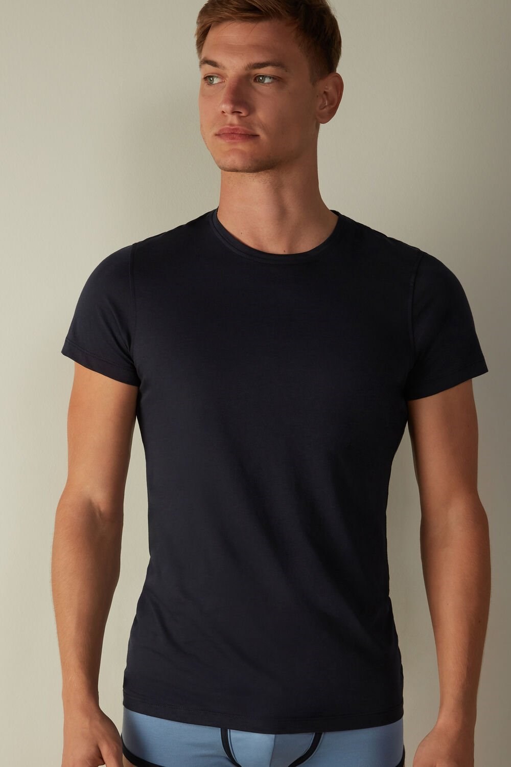 Intimissimi Short-Sleeve Crew-Neck T-Shirt in Extra-Fine Supima® Cotton Blue - 800 - Midnight Blue | 4759CREKT