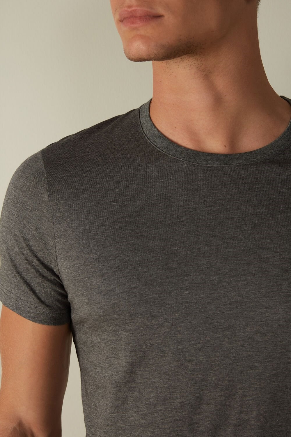 Intimissimi Short Sleeve Crew Neck T Shirt in Supima® Cotton Dark Grey - 5227 - Heathered Graphite Grey | 6749XLNSU