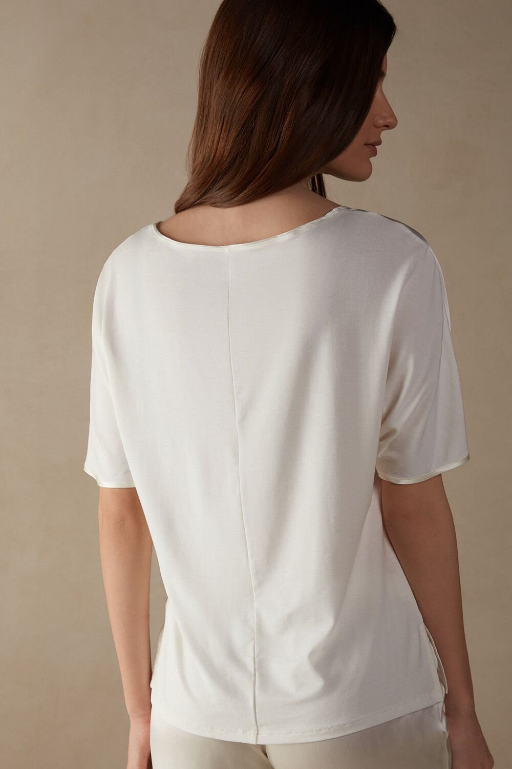 Intimissimi Short Sleeve Silk and Modal Top Ivory - 2127 - Talc White | 1607PZWVX