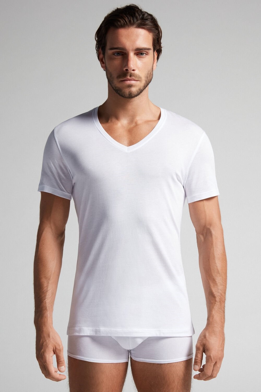 Intimissimi Short-Sleeve V-Neck T Shirt in Extra-Fine Supima® Cotton White - 001 - White | 4765NVBPX