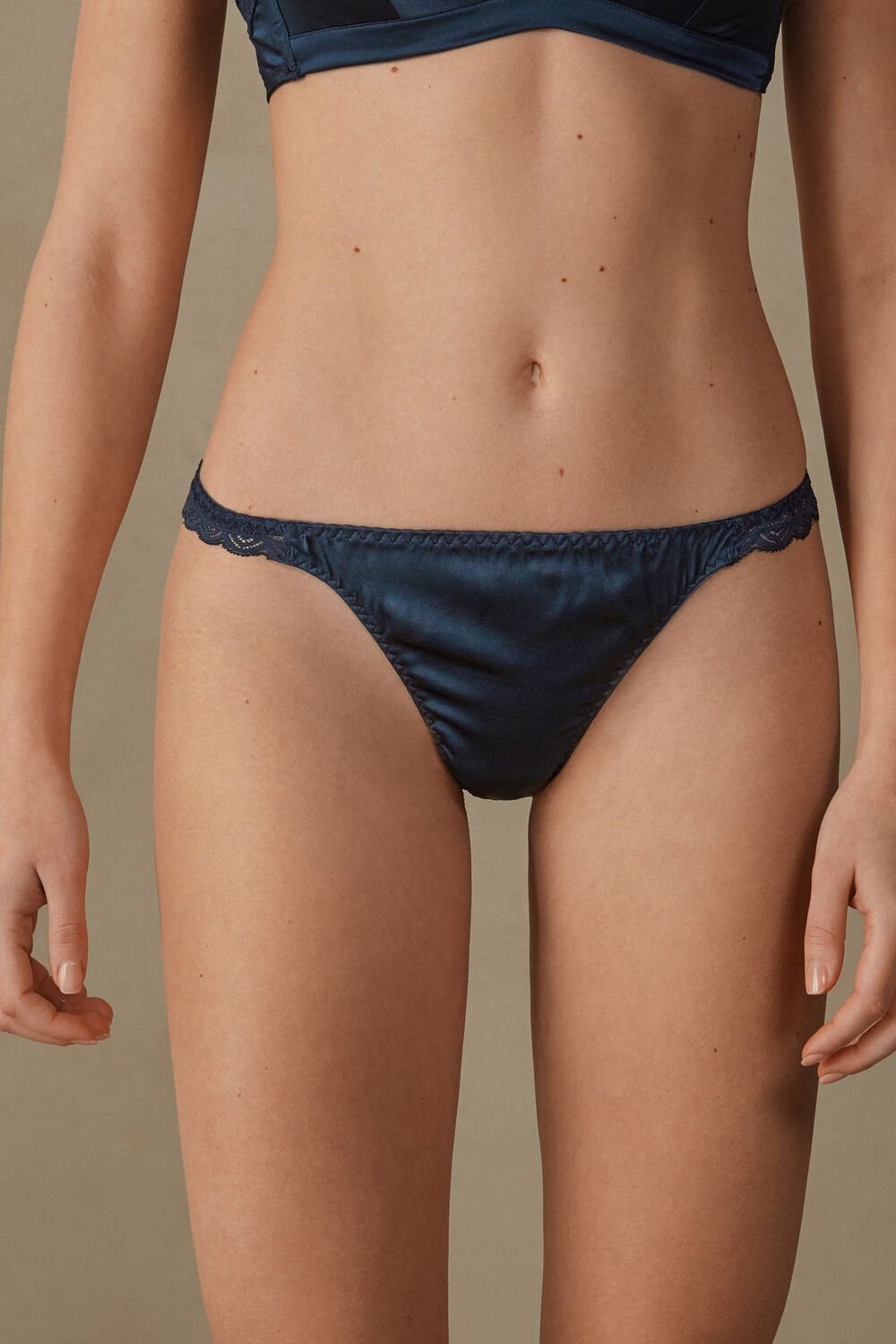 Intimissimi Silk and Lace G-String Blue - 1467 - Intense Blue | 9378FCAGY