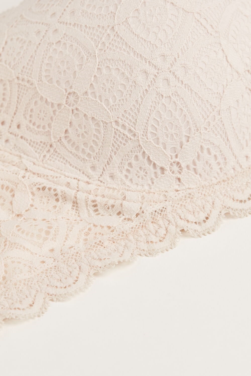 Intimissimi Sofia Balconette Bra in Lace Natural - 2280 - Silk Pink | 9587NGVUE