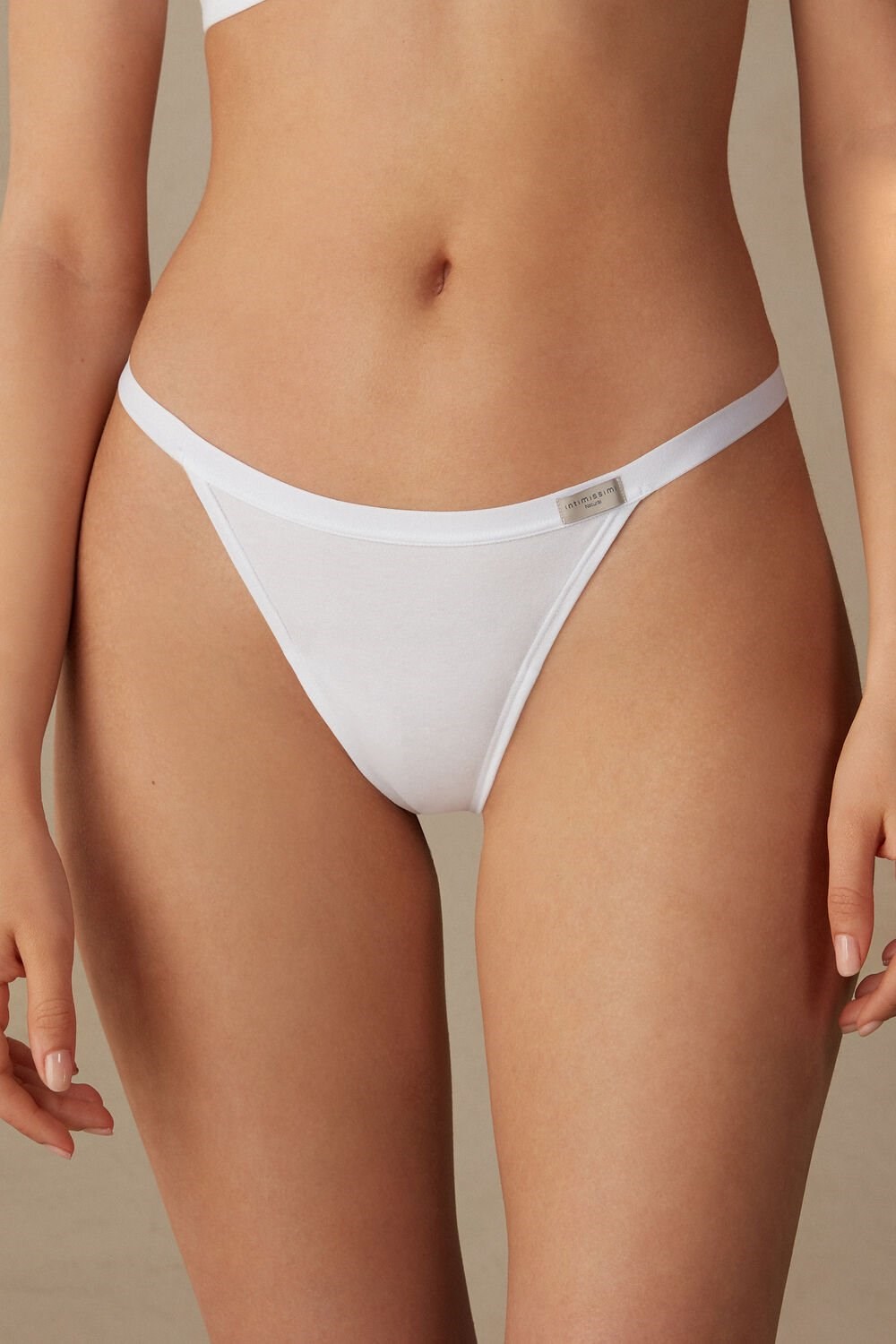 Intimissimi String Thong in Cotton White - 001 - White | 8946XTAMC