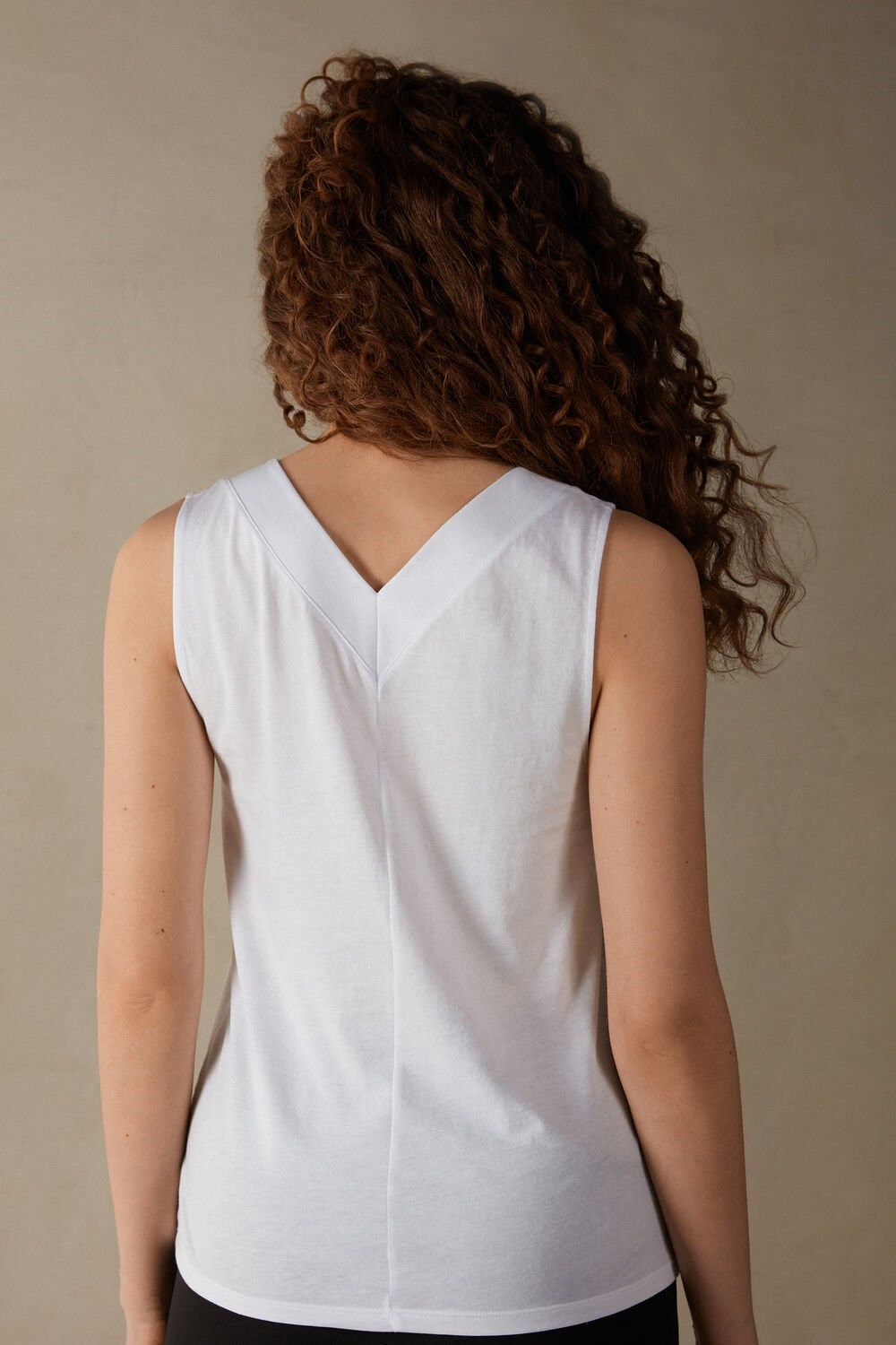 Intimissimi V-neck Top in Supima® Ultrafresh Cotton White - 001 - White | 0891JFHWM